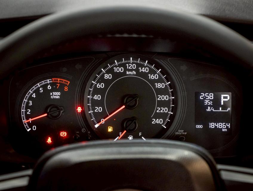 TOYOTA ALTIS 1.6 G 2020 8