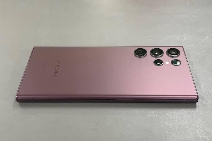 Samsung S22 ULTRA 5G S908U 128GB  3