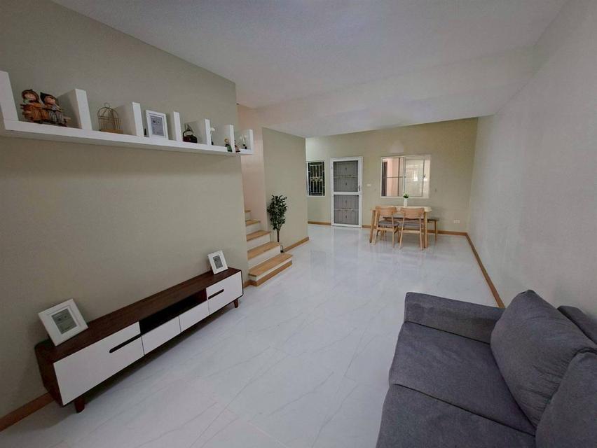 ขายด่วนทาวน์เฮ้าส์ หมู่บ้านพฤกษาวิลล์ 87/1ซอยศรีมิตร เทพารักษ์ รีโนเวทใหม่พร้อมอยู่ (N.1945) 3