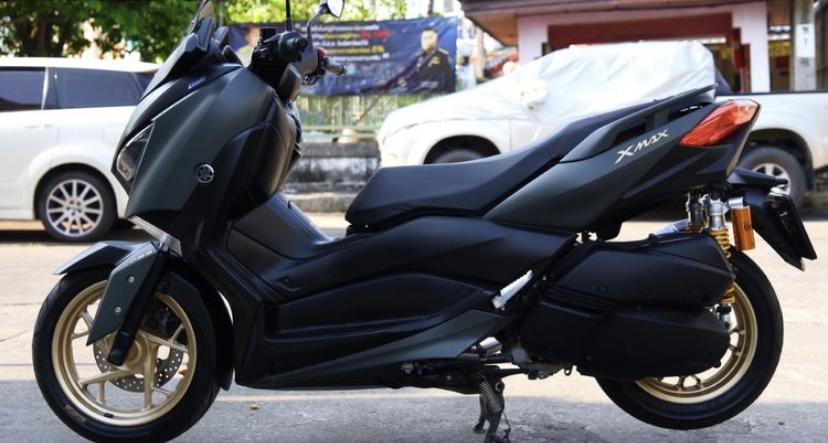 Yamaha Xmax 2020 สีเทาล้อทอง 2