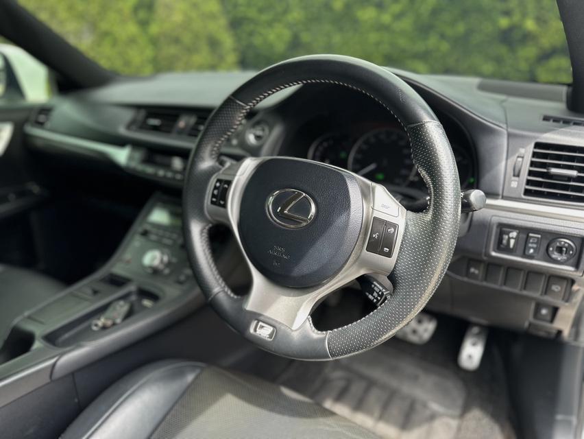 Lexus CT200h F-SPORT แท้ รถศูนย์ ปี 2013 เข้าศูนย์ตลอด 14