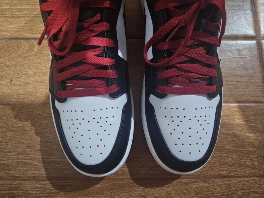 Size 10.5  - Air Jordan 1 Mid Gym Red Black Toe รูปที่ 5