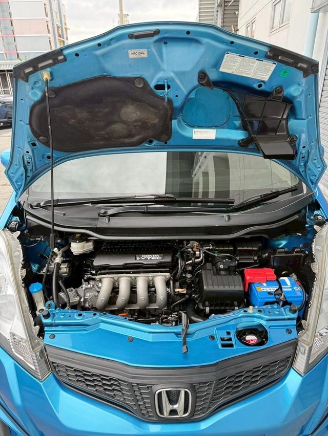  HONDA JAZZ 1.5V i-VTEC 2013 สีฟ้า MINOR CHANGE มือเดียว 17