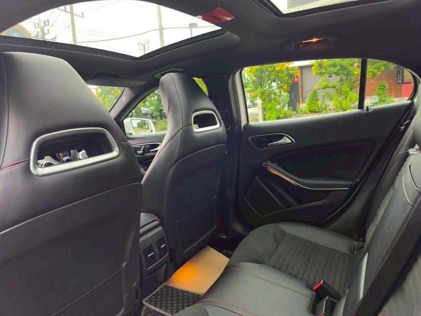 รหัสรถ KPV6959 2020 BENZ GLA-250 AMG สีขาว 10