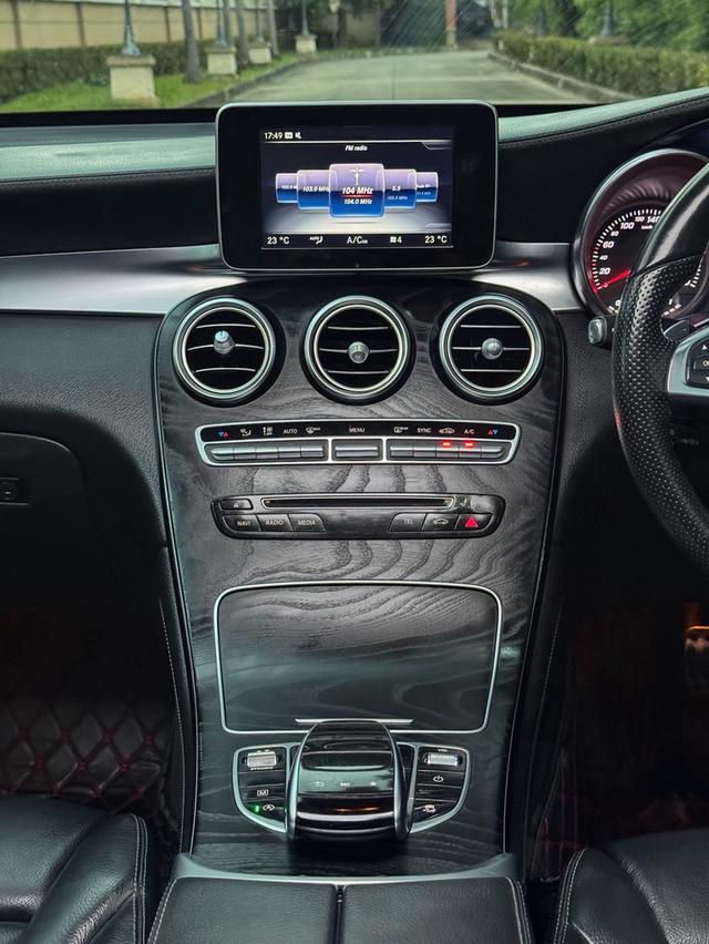 (แจ้งรหัสรถ AVA1919)⭐️ GLC 250d Coupe 4MATIC AMG Plus 2017 ดีเซลล้วน รูปที่ 14