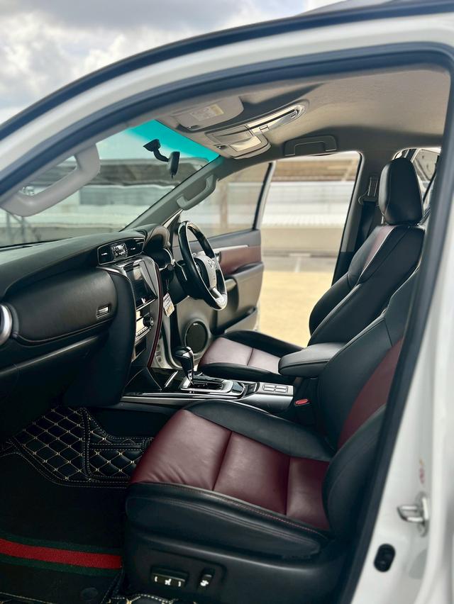 toyota fortuner 2.8 trd ปี 2018 รถบ้าน สวยจัดๆ ไมล์ 6หมื่น โลแท้ๆ  14