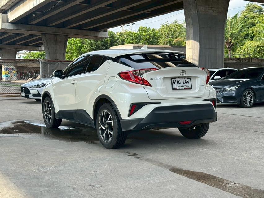 ขายรถ Toyota C-HR 1.8 Mid ปี 2019 สีขาว เกียร์ออโต้ 6