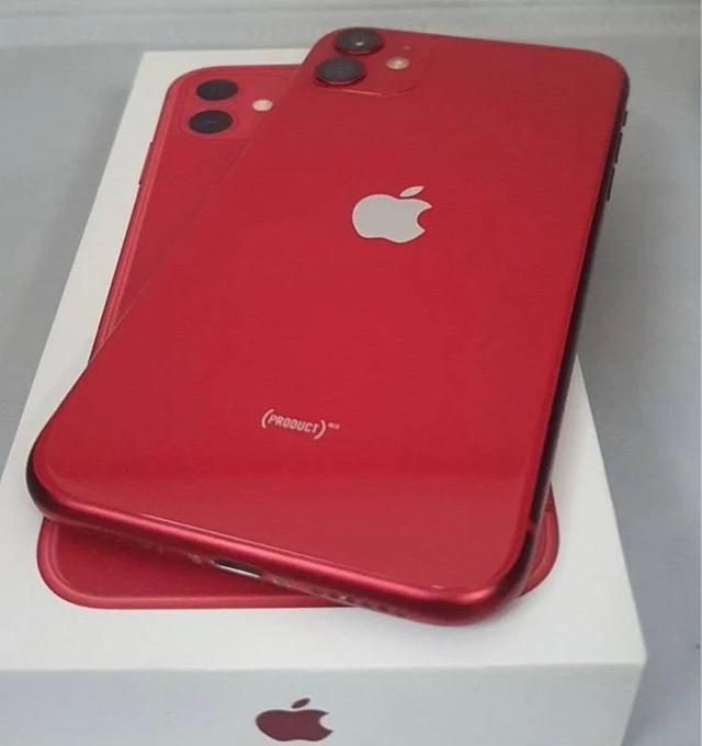 iPhone 11 สีแดง 1