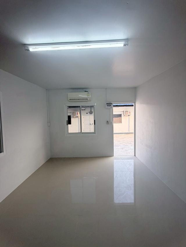 อพาร์ทเม้นท์ ถนนกาญจนาภิเษก 11