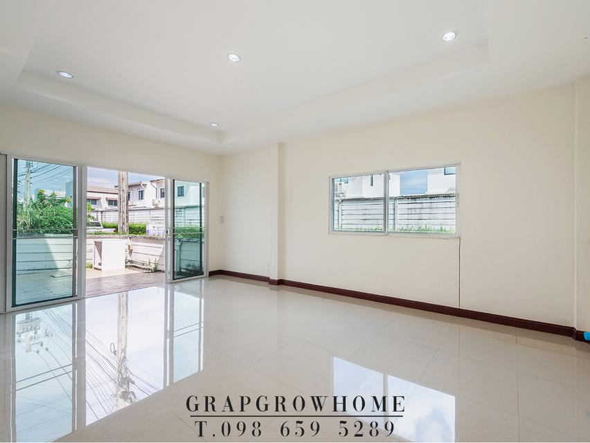 ขาย / ให้เช่า เดอะ คัลเลอร์ส เลชเชอร์ บางนา กม.8 ทาวน์โฮม 2 ชั้นสไตล์บ้านแฝด บ้านใหม่ 4 ห้องนอน ใกล้เมกะบางนาเพียง 5 นาที 5