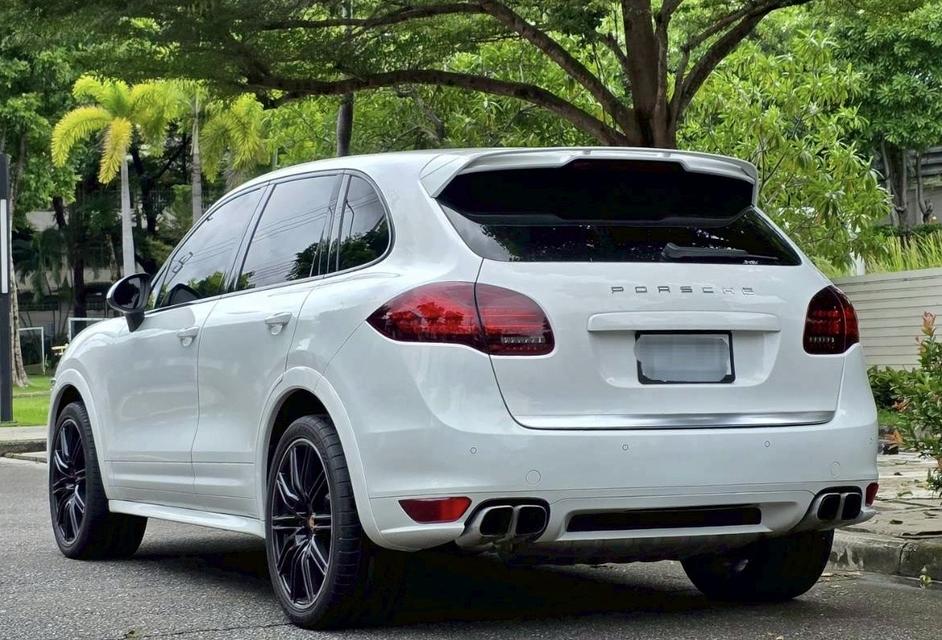 Porsche Cayenne diesel (ฝาดำ)
