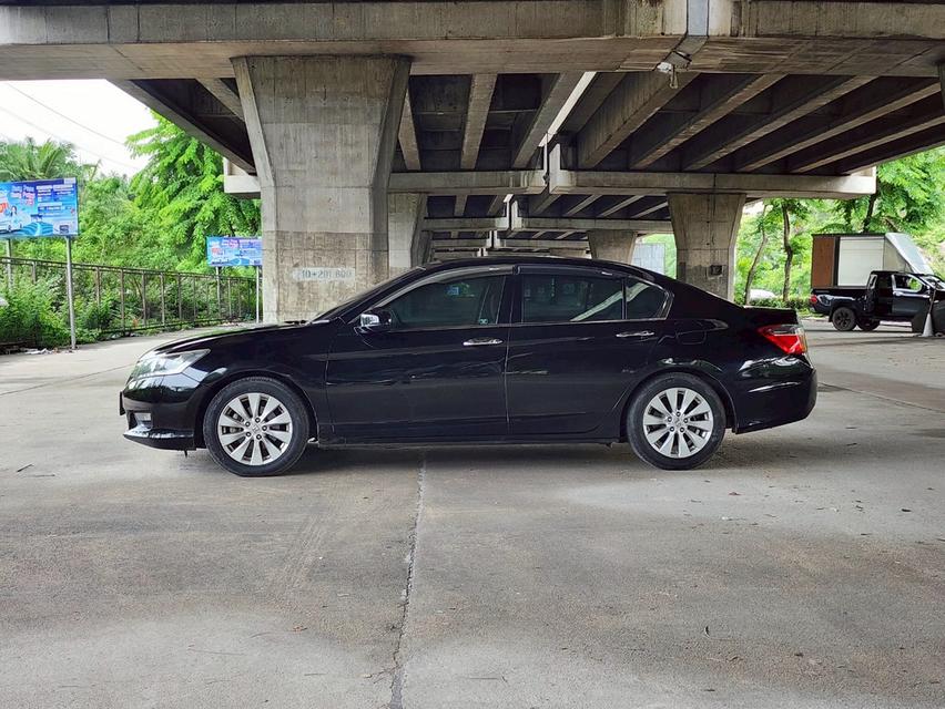 ขายรถ Honda Accord 2.0EL ปี 2015 สีดำ เกียร์ออโต้ 7