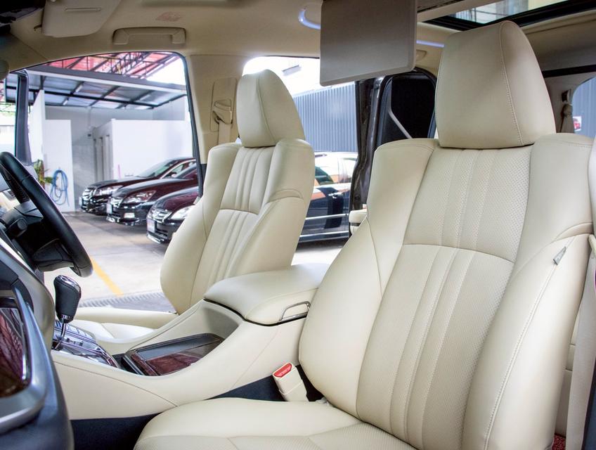 TOYOTA ALPHARD 2.5 X HYBRID 4WD ปี 2022 12