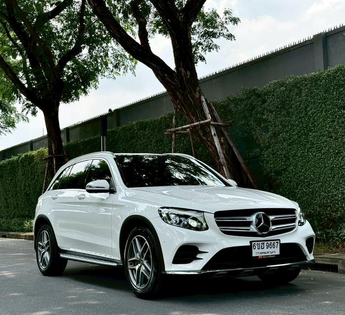 รหัสรถ AP9667 Benz GLC250 d AMG Dynamic ดีเซล สีขาว ปี 2019