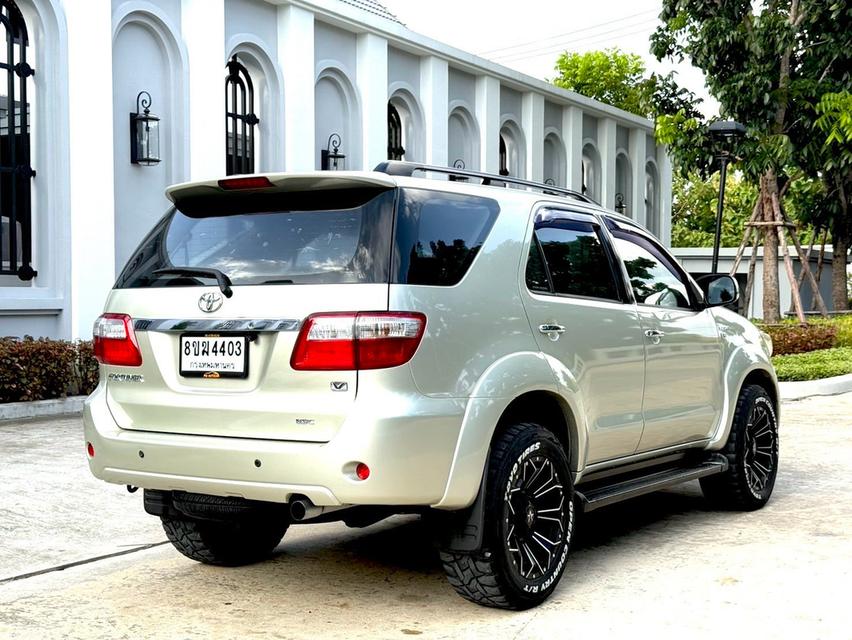 TOYOTA FORTUNER 3.0V ปี 2010 รูปที่ 3