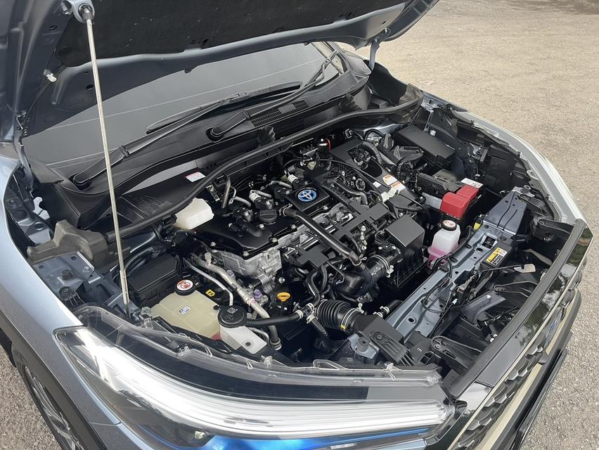 TOYOTA CROSS 1.8 HYBRID PREMIUM Safety Sunroof 2023 18