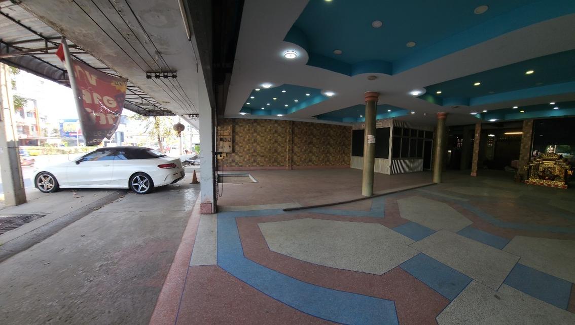 ขายอาคารพาณิชย์ 3ชั้นครึ่ง ติดถนนมิตรภาพ (ตรงข้ามคอนโดพลัส ) |  74 ตร.ว.  ขาย 19 ลบ. หน้าวิทยาลัยเทคนิค เยื้องเดอะมอลล์โคราช 10