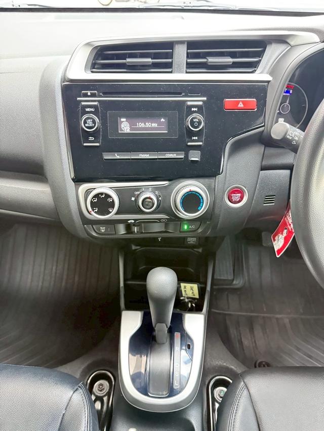💎 HONDA JAZZ 1.5V i-VTEC 2016 สีขาว มือเดียวป้ายแดง รูปที่ 8