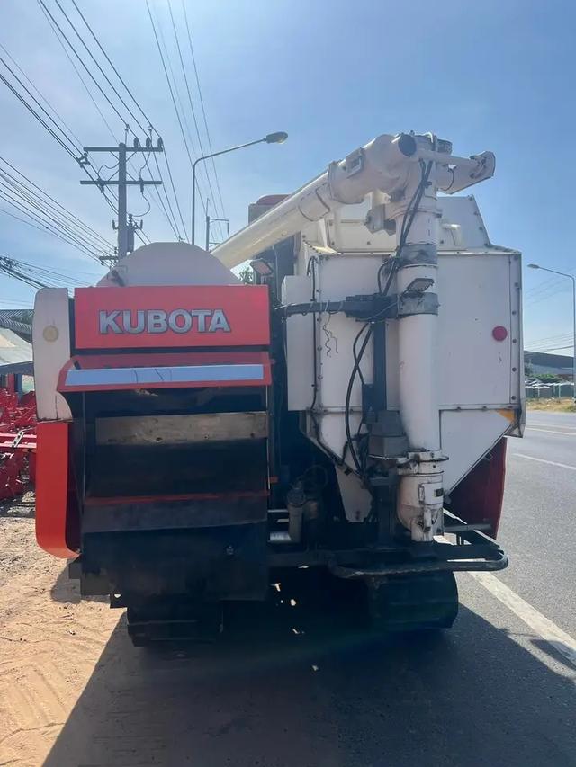 เกี่ยวข้าว KUBOTA พร้อมใช้งานสภาพดีมาก  4