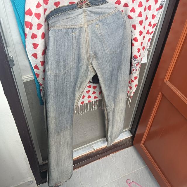  กางเกงยีนส์แบรนด์ARMANI JEANSปี1981  ผ้าฝ้าย 100% ประเทศต้นกำเนิด: อิตาลี  ผลิตในอิตาลี 9
