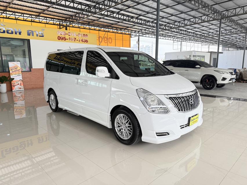  Hyundai Grand Starex 2.5 VIP (ปี 2017) Wagon AT 3