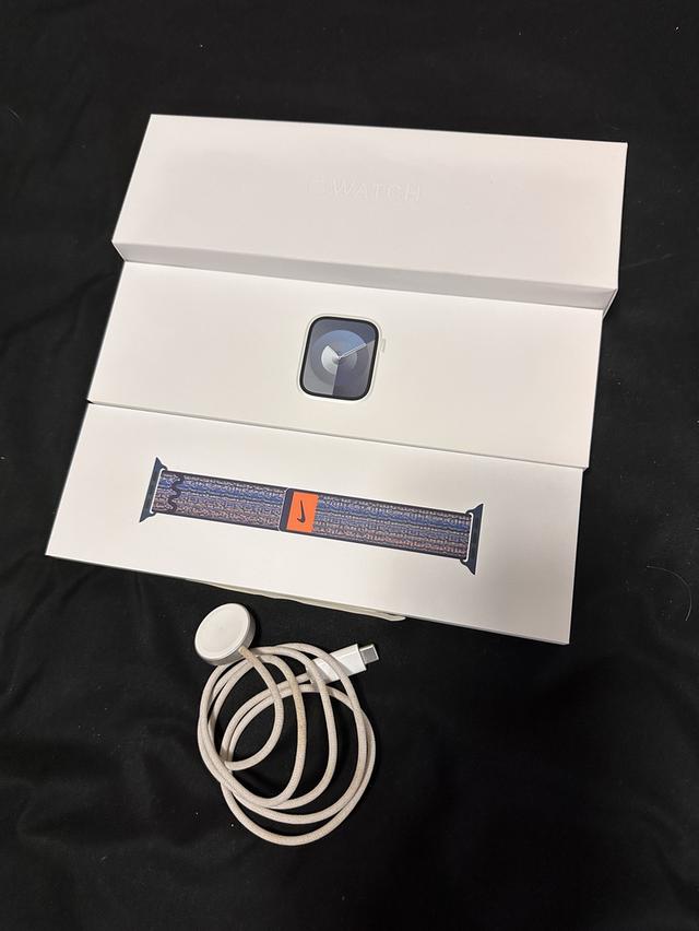 Apple Watch Series9 45mm Cellular 11