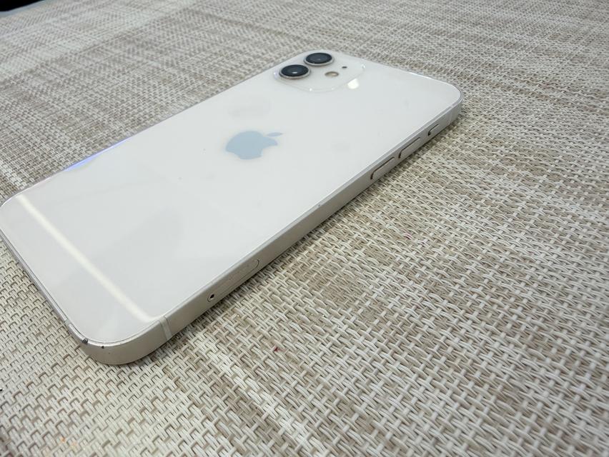 iPhone 12 สีขาว 64 น่าจะเปลี่ยนแล้วตัวเครื่องมีรอยตามการใช้งาน รูปที่ 3