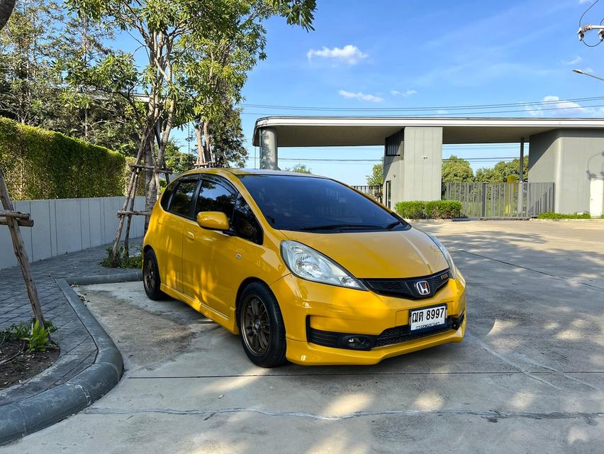 Honda JAZZ GE ออโต้ ปี08 รถบ้านจัดทรง