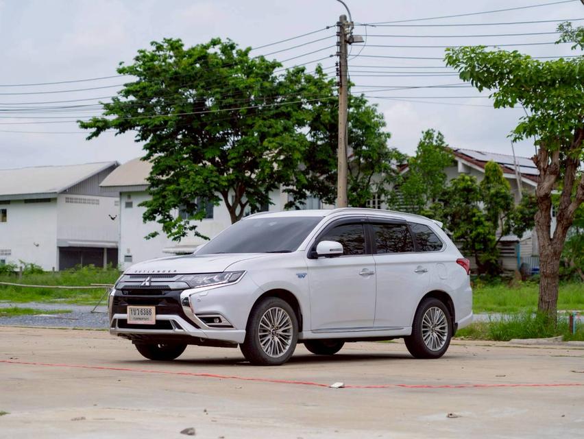 ขาย Mitsubishi Outlander 2.4GT 4wd ปี21