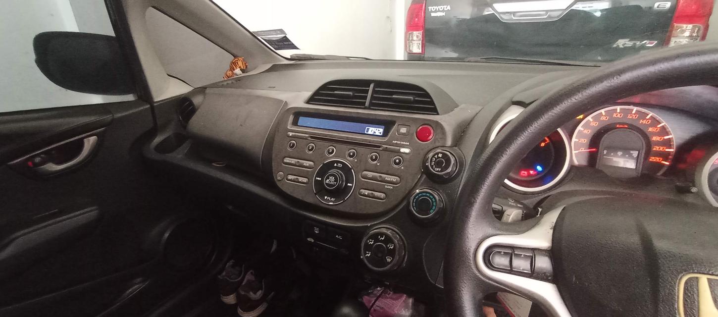 Honda Jazz SV 13