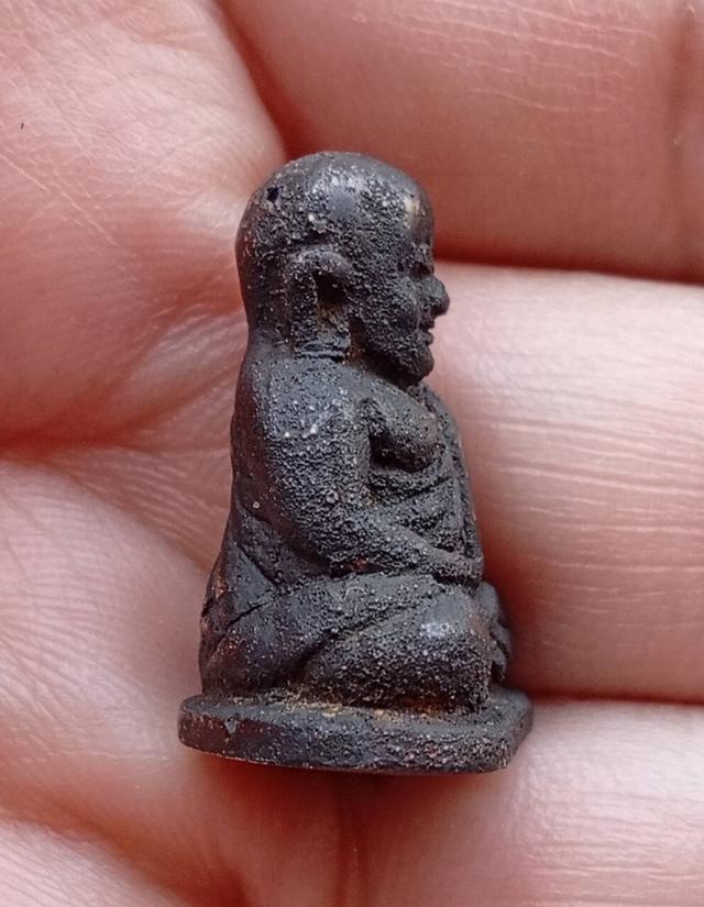 หลวงพ่อเงิน พิมพ์นิยม รูปที่ 17