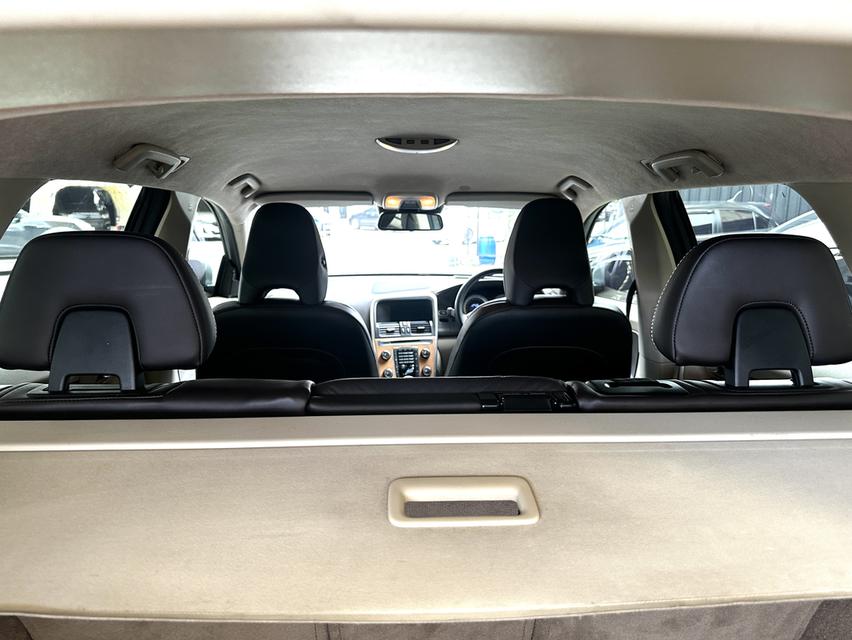 VOLVO XC60 2.0 D4 เครื่องยนต์ดีเซล ปี2013 14
