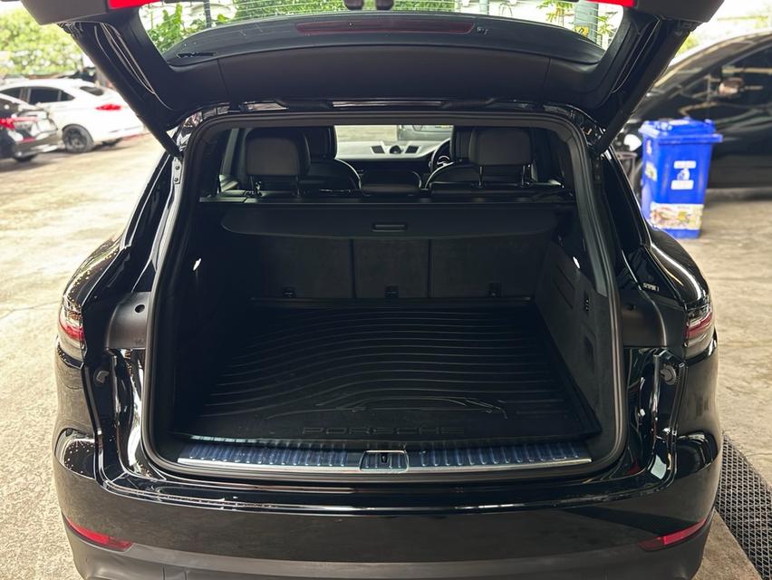 Porsche Cayenne E-Hybrid 2020 รูปที่ 8