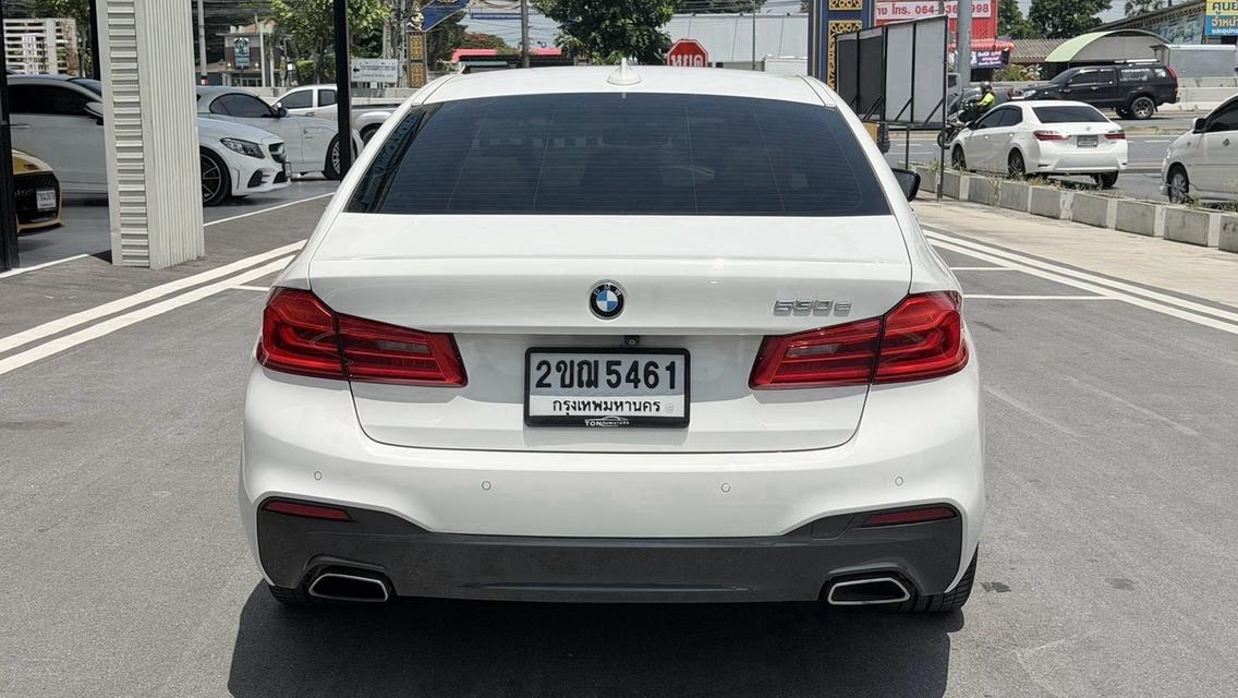 (แจ้งรหัสรถ KPV5461) 2018 จด 23 BMW 530e 2.0 M SPORT รูปที่ 13
