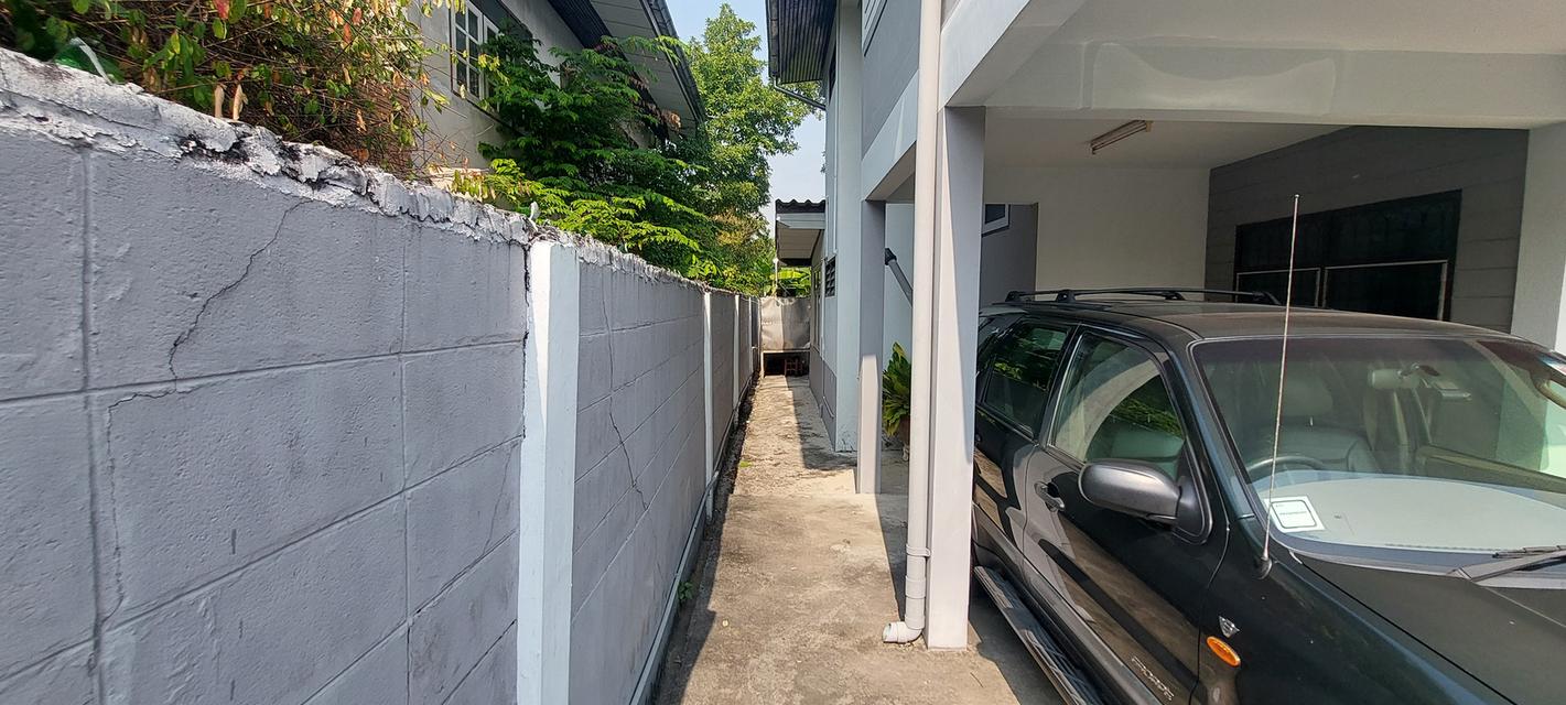 ขายบ้านเดี่ยว 85 ตรว. ม.เจริญสุข ซ.เพชรเกษม 52 แยก 10 พื้นที่เยอะ 11