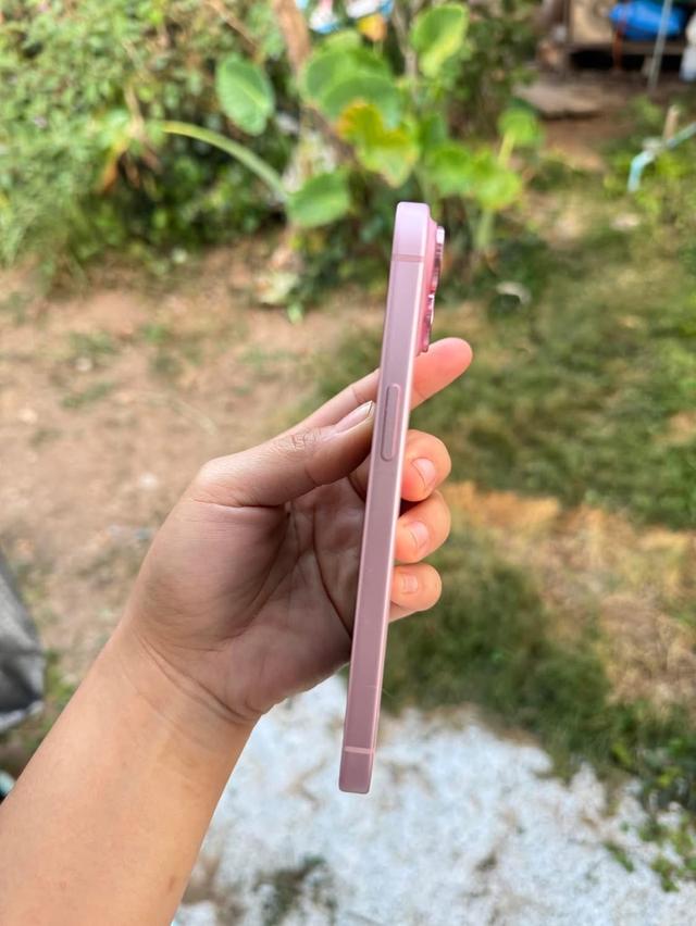 iPhone 15 สีชมพู ไม่มีตำหนิ 3