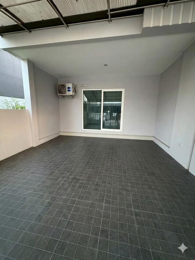 ดิ เอ็กซ์คลูซีฟ วงแหวน รามอินทรา หลังริม ให้เช่า ขาย 2