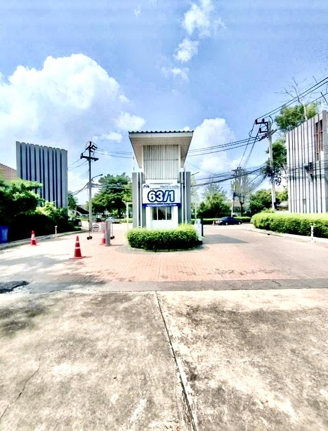 หมู่บ้านพฤกษา63/1 12