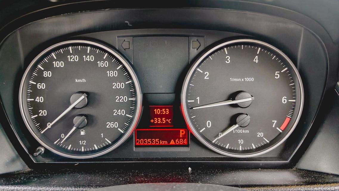 BMW X1 sDrive18i M SPORT ปี 2015 🔥 รูปที่ 8