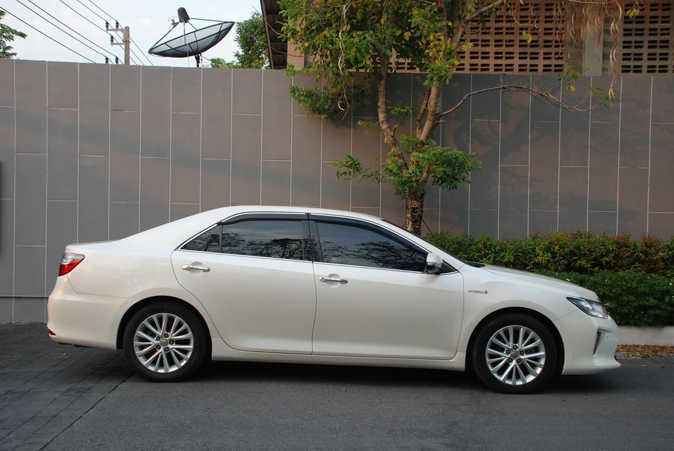 ขาย Toyota Camry 2.5Hybrid ปี17 4