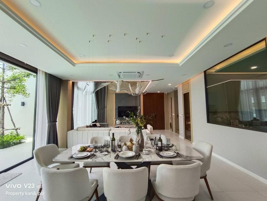 ขายบ้านเดี่ยวหรู Private Pool Villa บ้านใหญ่ 238 ตร.ว. พื้นที่ใช้สอยกว่า 720 ตร.ม. มาพร้อม 4 ห้องนอน* และที่จอดรถมากกว่า 6 คัน*  7