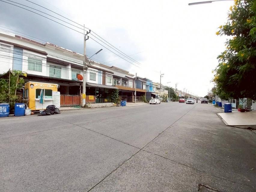 ขายบ้าน 2 ชั้น หมู่บ้านไทยสมบูรณ์3 คลอง3 ใกล้ตลาดไทยสมบูรณ์ 2