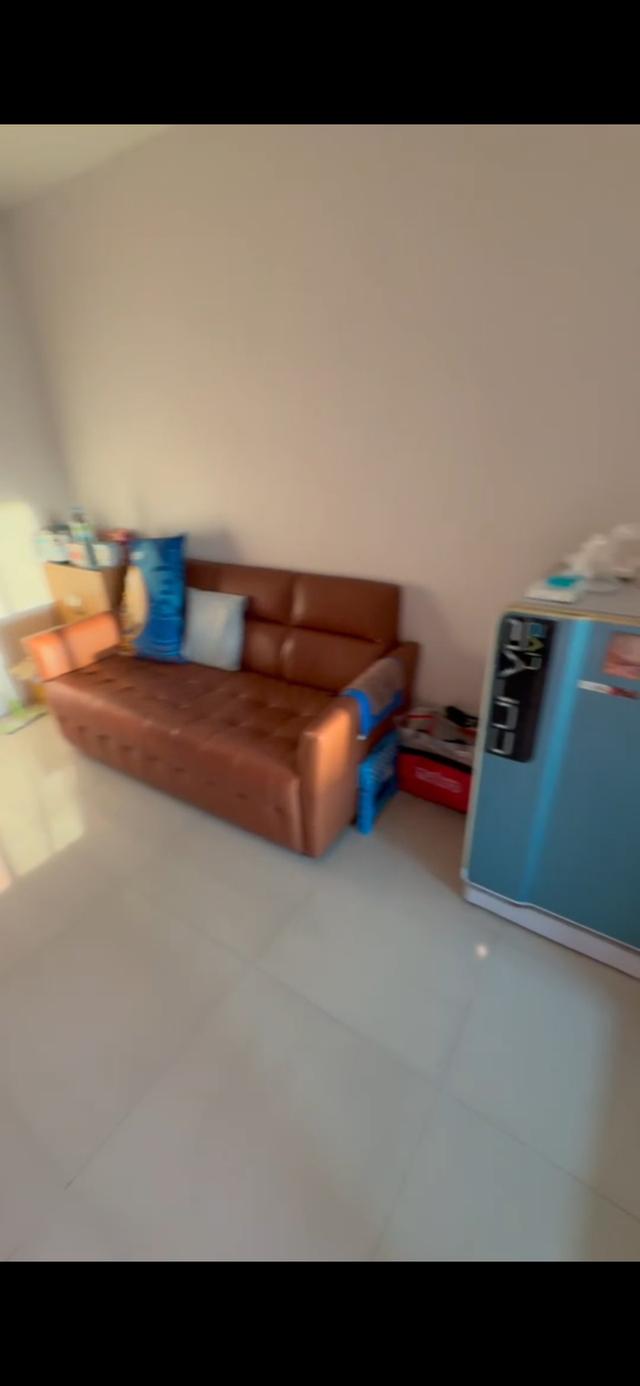 คอนโด Amata  Condo ชลบุรี ขายถูก พร้อมผู้เช่า เฟอร์นิเจอร์ครบ เพียม 978,000 บาทอม 2