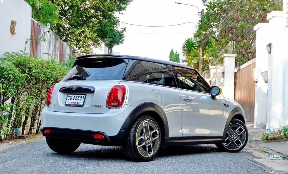 Mini Cooper SE LCI ราคาดี สวยมาก 11