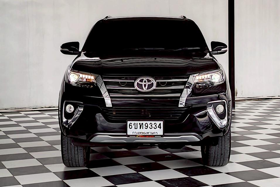 รถยนต์มือสองพร้อมใช้งาน 6