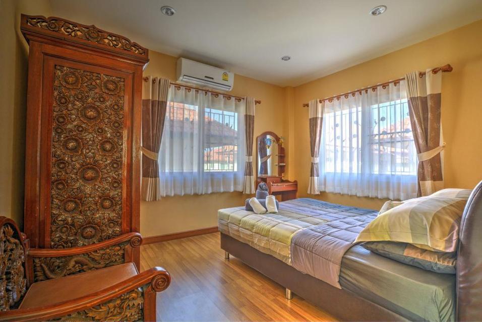 🏡🌟 ให้เช่าบ้านเดี่ยว 2 ชั้นหลังใหญ่ ทำเลดี เดินทางสะดวก ใกล้ร้านสะดวกซื้อ ตลาด และห้างสรรพสินค้า เหมาะสำหรับอยู่อาศัยหรือครอบครัวใหญ่ 15