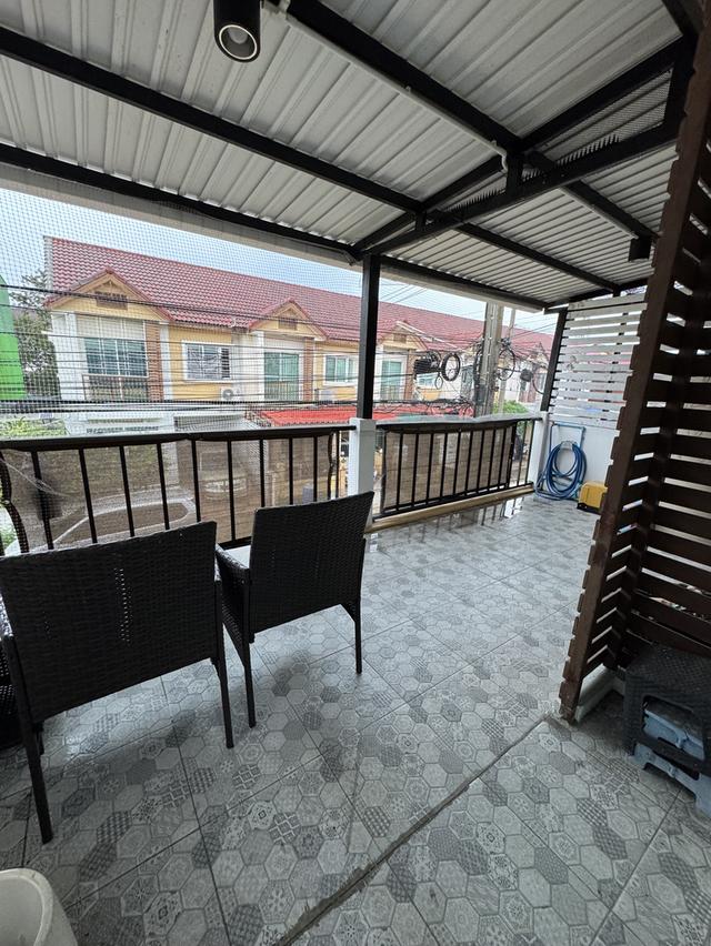 บ้านทาวน์เฮ้าส์ 2 ชั้น 9