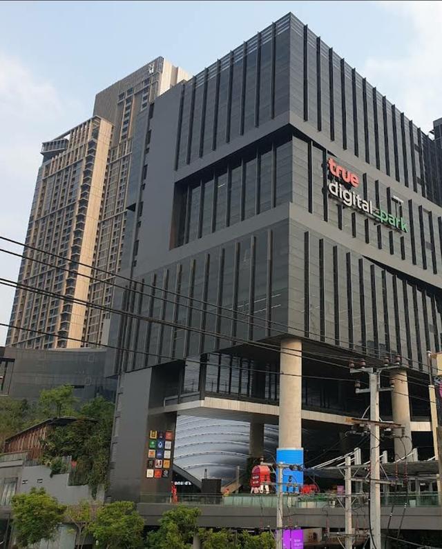 Whizdom Essence Sukhumvit 101 2