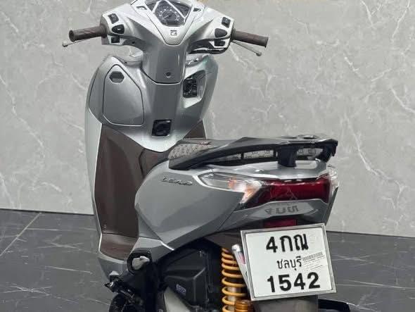 ฮอนด้าหลีด 125 ปี 2023 ระบบ 4 วาล์ว สีเทาเวียดนาม ตัดล้อแดง รถสวย แต่งคลีนๆ โช๊คโอลิน เอกสารครบ เล่มพร้อมโอน 2