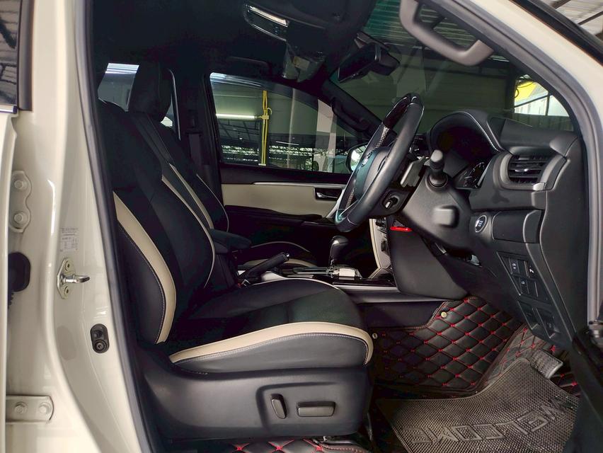TOYOTA LEGENDER 2.8 V.4WD.ZIGMA4  ปี 2020/22 Mile 51,547 km. (1,250,000)  19